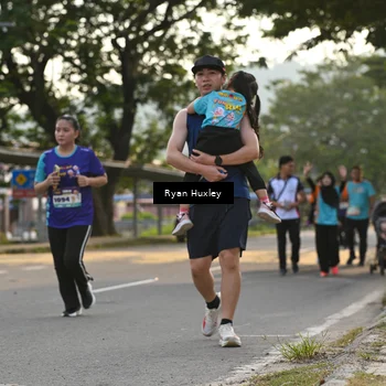 Runner Photo 8238424