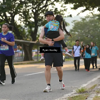 Runner Photo 8238426