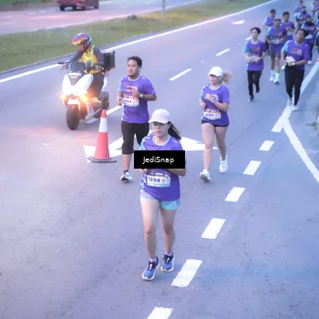Runner Photo 8238483