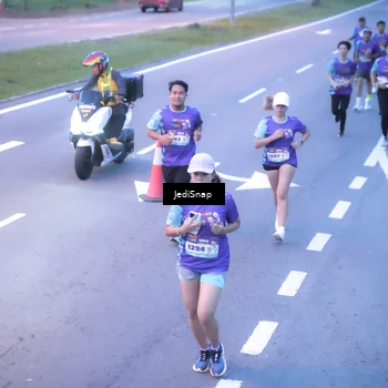 Runner Photo 8238516