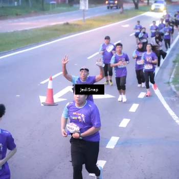 Runner Photo 8238638