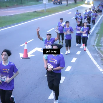 Runner Photo 8238648