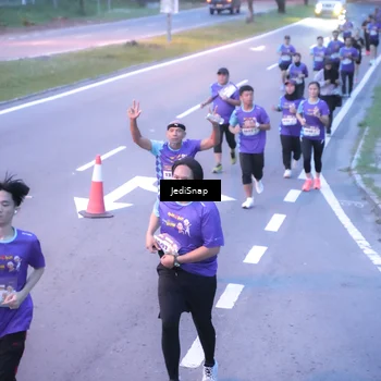 Runner Photo 8238655