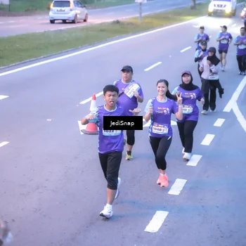 Runner Photo 8238677