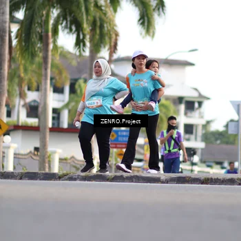 Runner Photo 8238733