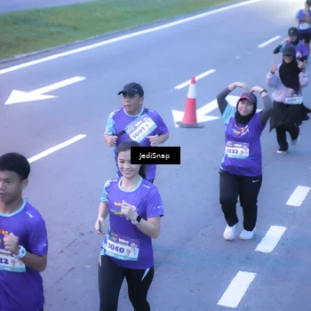 Runner Photo 8238736
