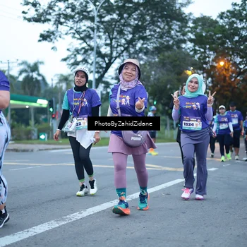 Runner Photo 8238750