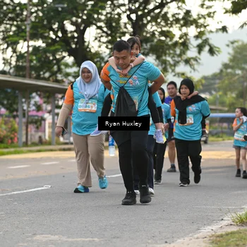 Runner Photo 8238755