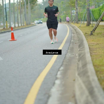 Runner Photo 8238759