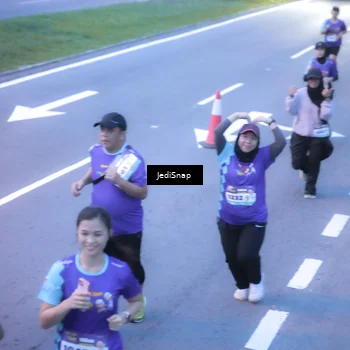 Runner Photo 8238779