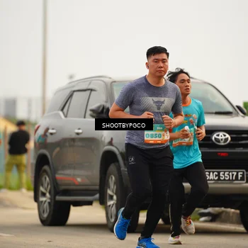 Runner Photo 8238802