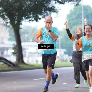 Runner Photo 8238806
