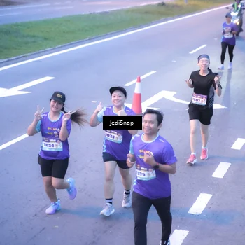 Runner Photo 8238869