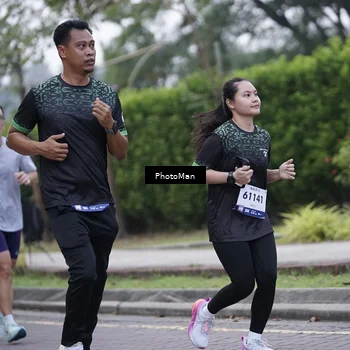 Runner Photo 8238912