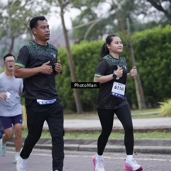 Runner Photo 8238983