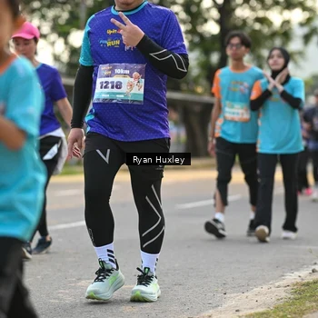 Runner Photo 8238990