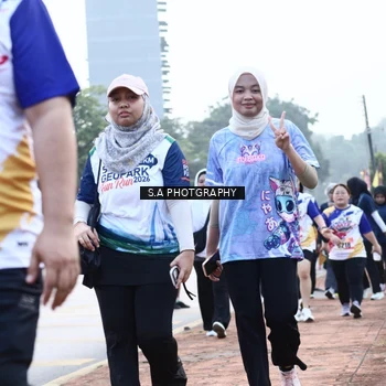 Runner Photo 8239000
