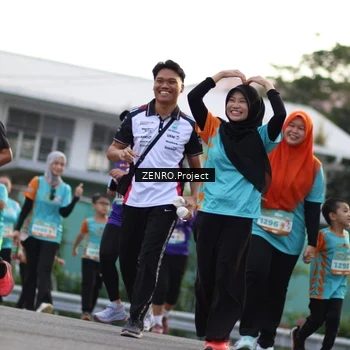 Runner Photo 8239013