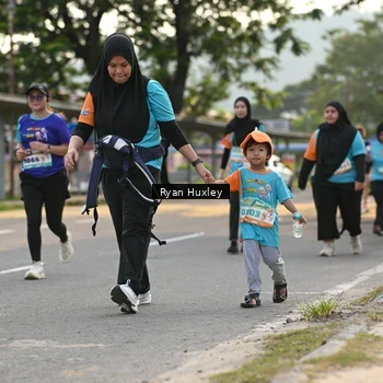 Runner Photo 8239021