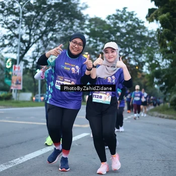 Runner Photo 8239031