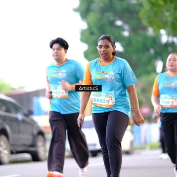 Runner Photo 8239054