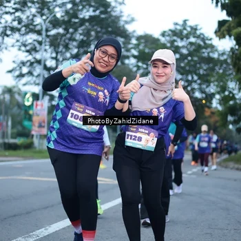 Runner Photo 8239078