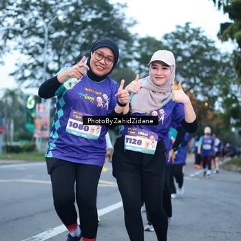 Runner Photo 8239082