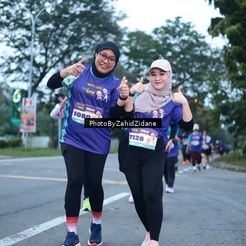 Runner Photo 8239083