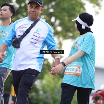 Runner Photo 8239094