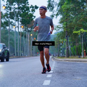Runner Photo 8239099