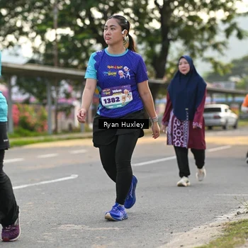 Runner Photo 8239105