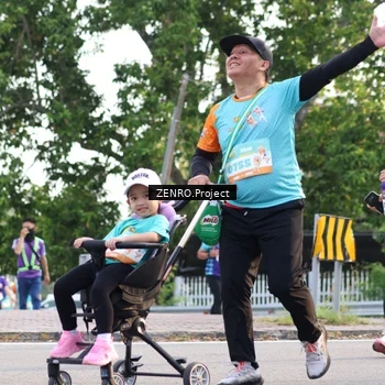 Runner Photo 8239115