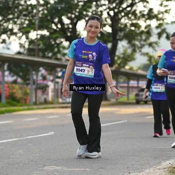 Runner Photo 8239142