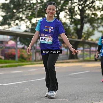 Runner Photo 8239146