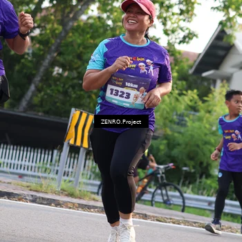 Runner Photo 8239147