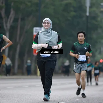 Runner Photo 8239149