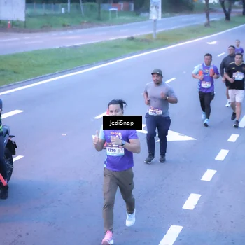Runner Photo 8239169