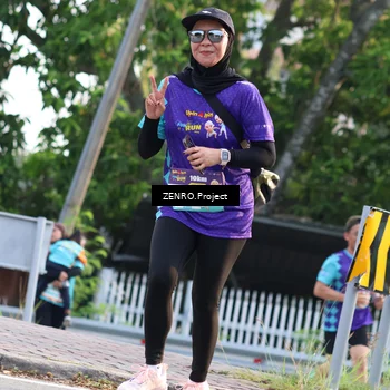 Runner Photo 8239202