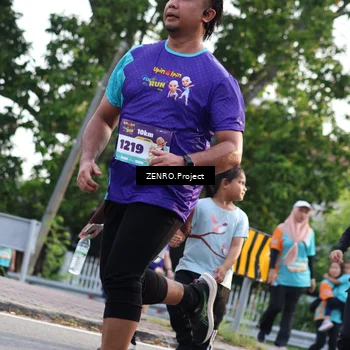 Runner Photo 8239238