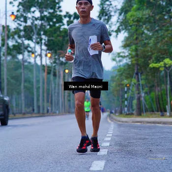 Runner Photo 8239244