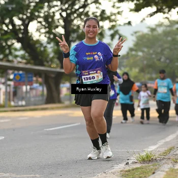 Runner Photo 8239246