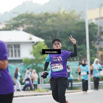 Runner Photo 8239262