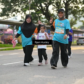 Runner Photo 8239270