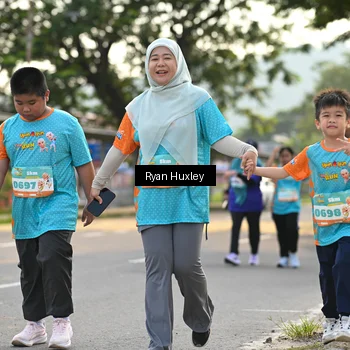 Runner Photo 8239281
