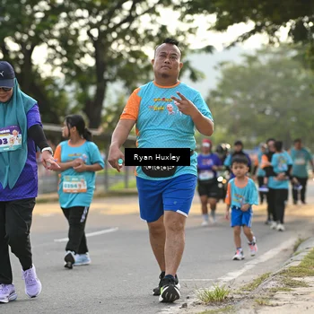 Runner Photo 8239296
