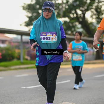 Runner Photo 8239302