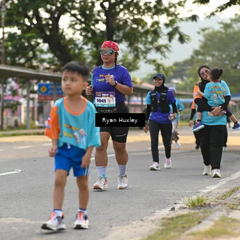 Runner Photo 8239309