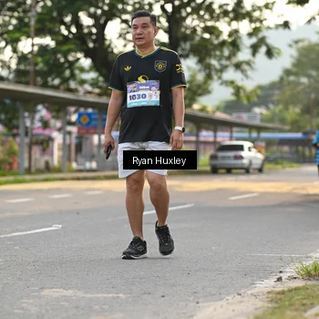 Runner Photo 8239351