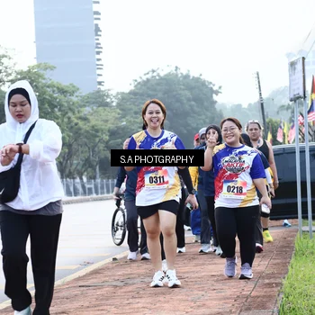 Runner Photo 8239352