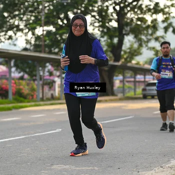 Runner Photo 8239371